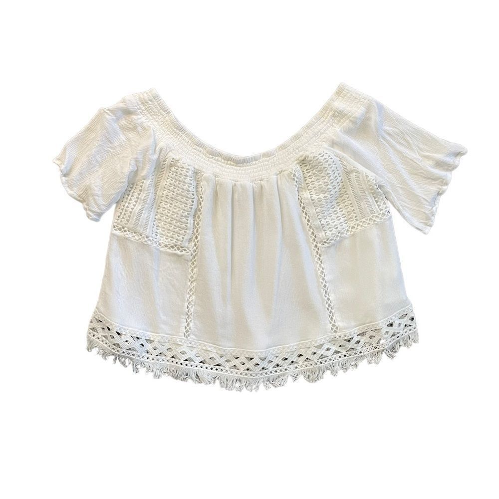 MISS ME Cropped White Blouse Size Large